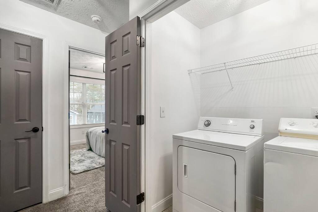Modern 3Bd,2Ba Townhome Near Stadiums In Metro-Atl แอตแลนตา ภายนอก รูปภาพ